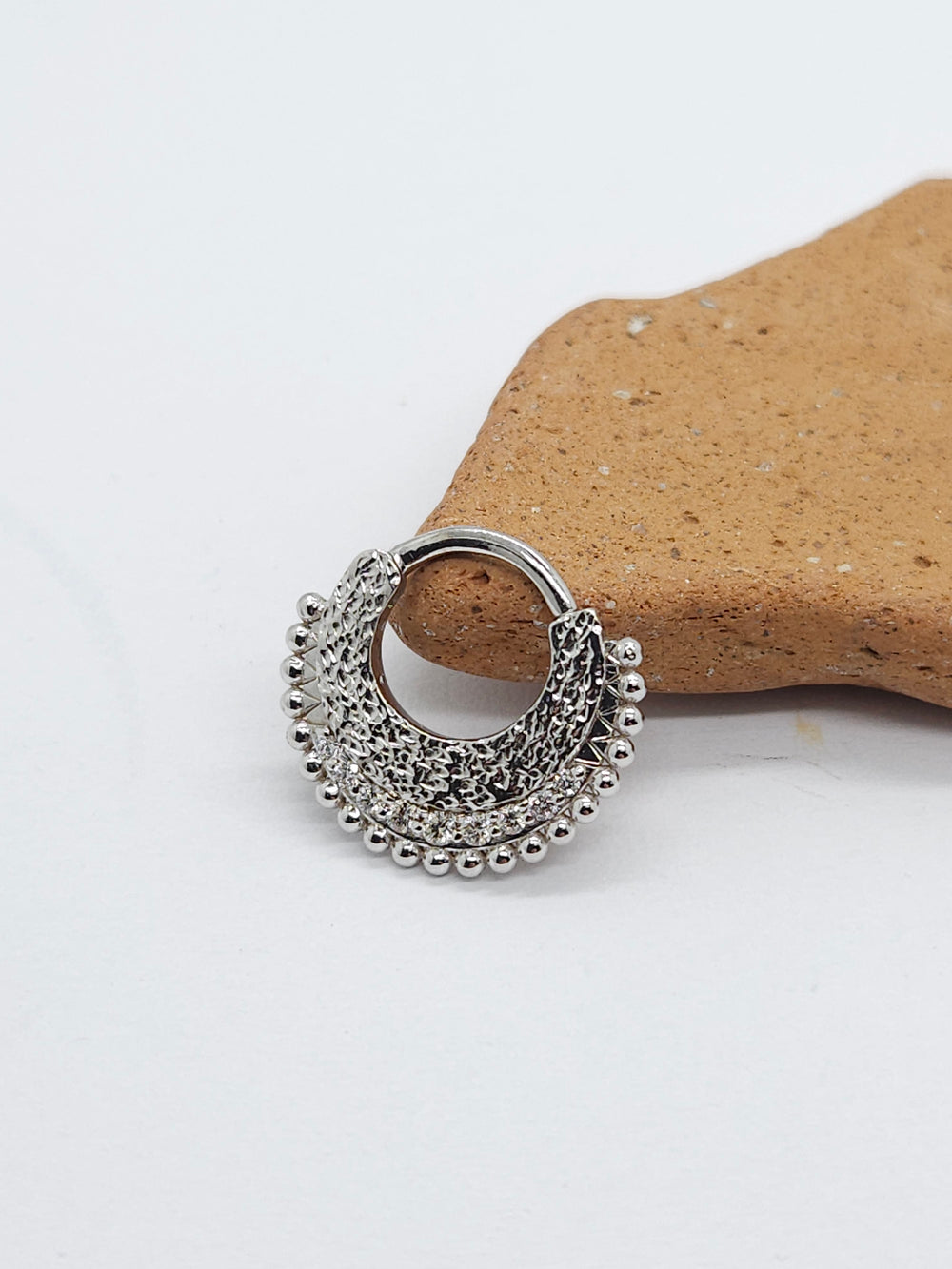 14k Hammered Textured Septum Clicker White Diamonds