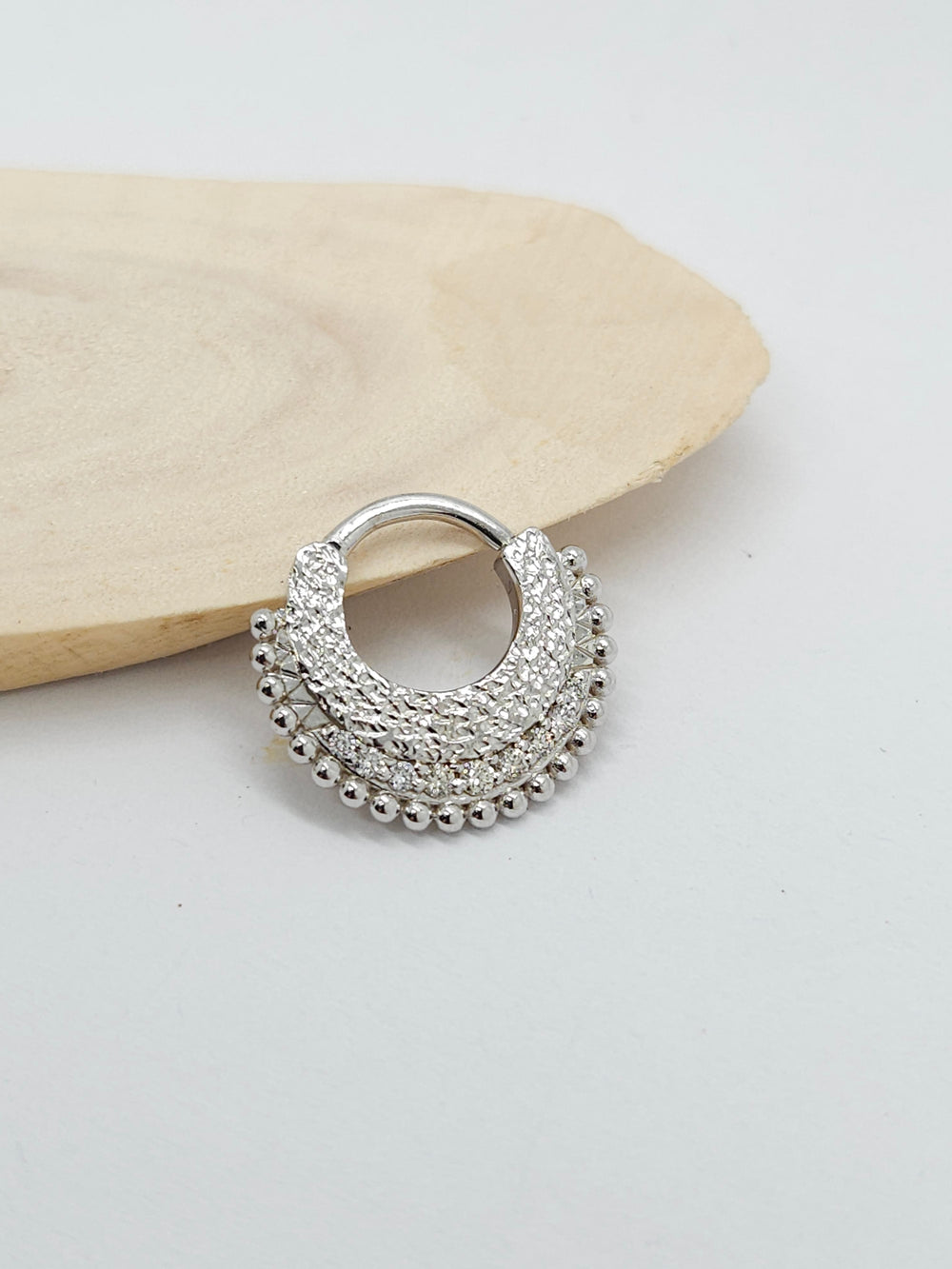 14k Hammered Textured Septum Clicker White Diamonds