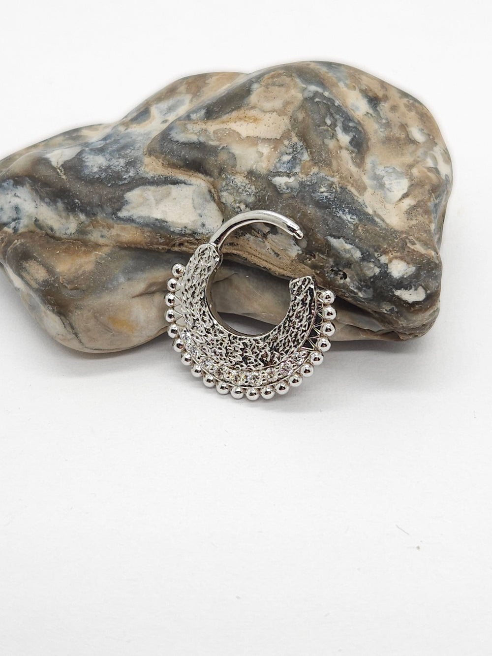 14k Hammered Textured Septum Clicker White Diamonds