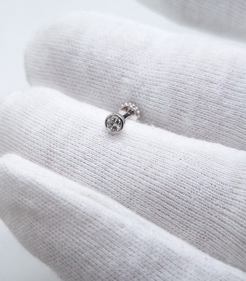 Daimond Threaded Stud Earring