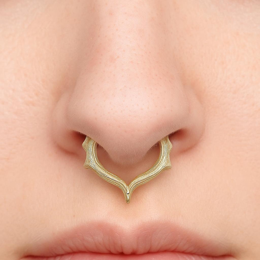 Wood Grain Textured Septum Clicker 14k Solid Gold