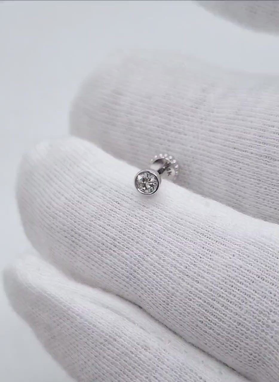 Daimond Threaded Stud Earring