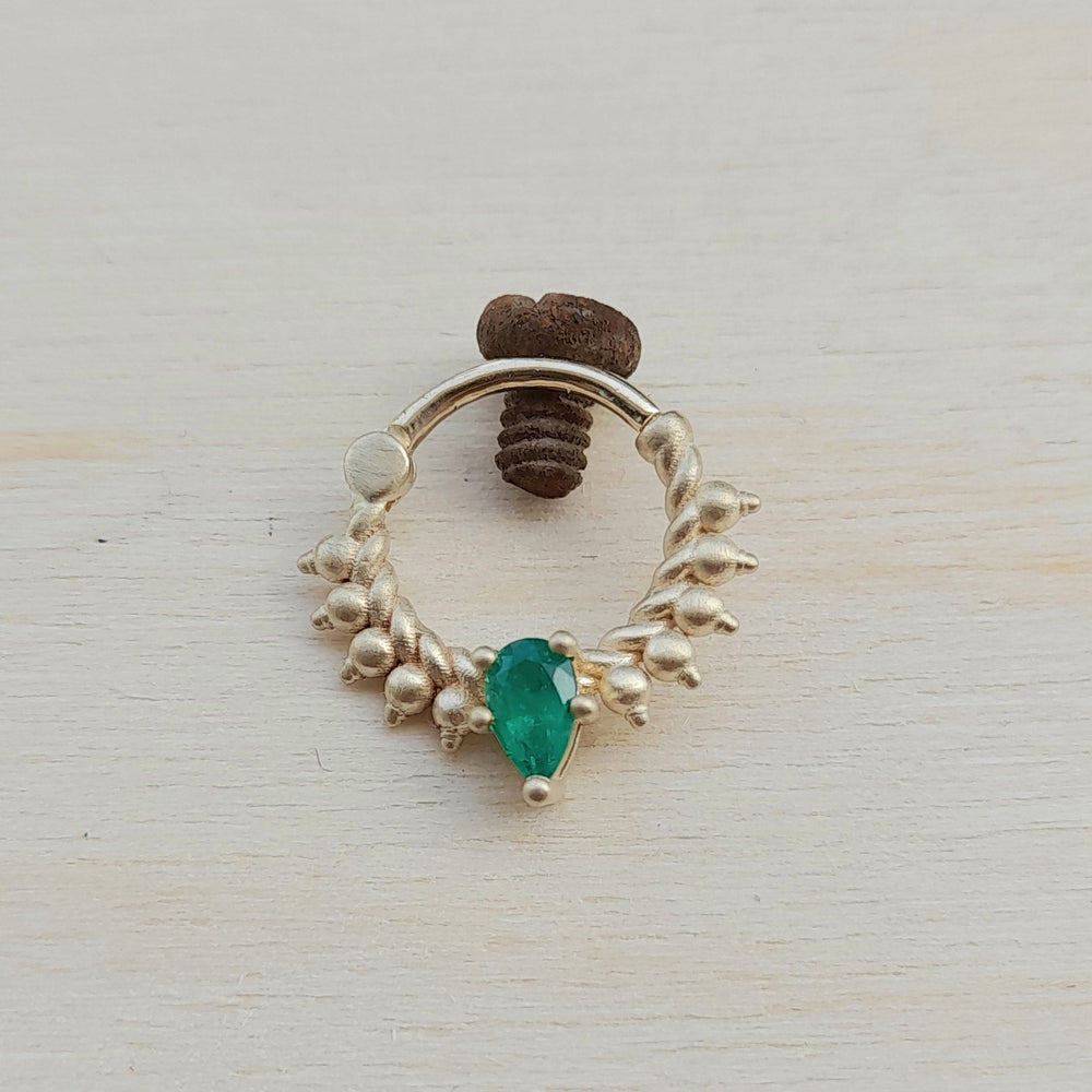 Pear Emerald Daith 14k