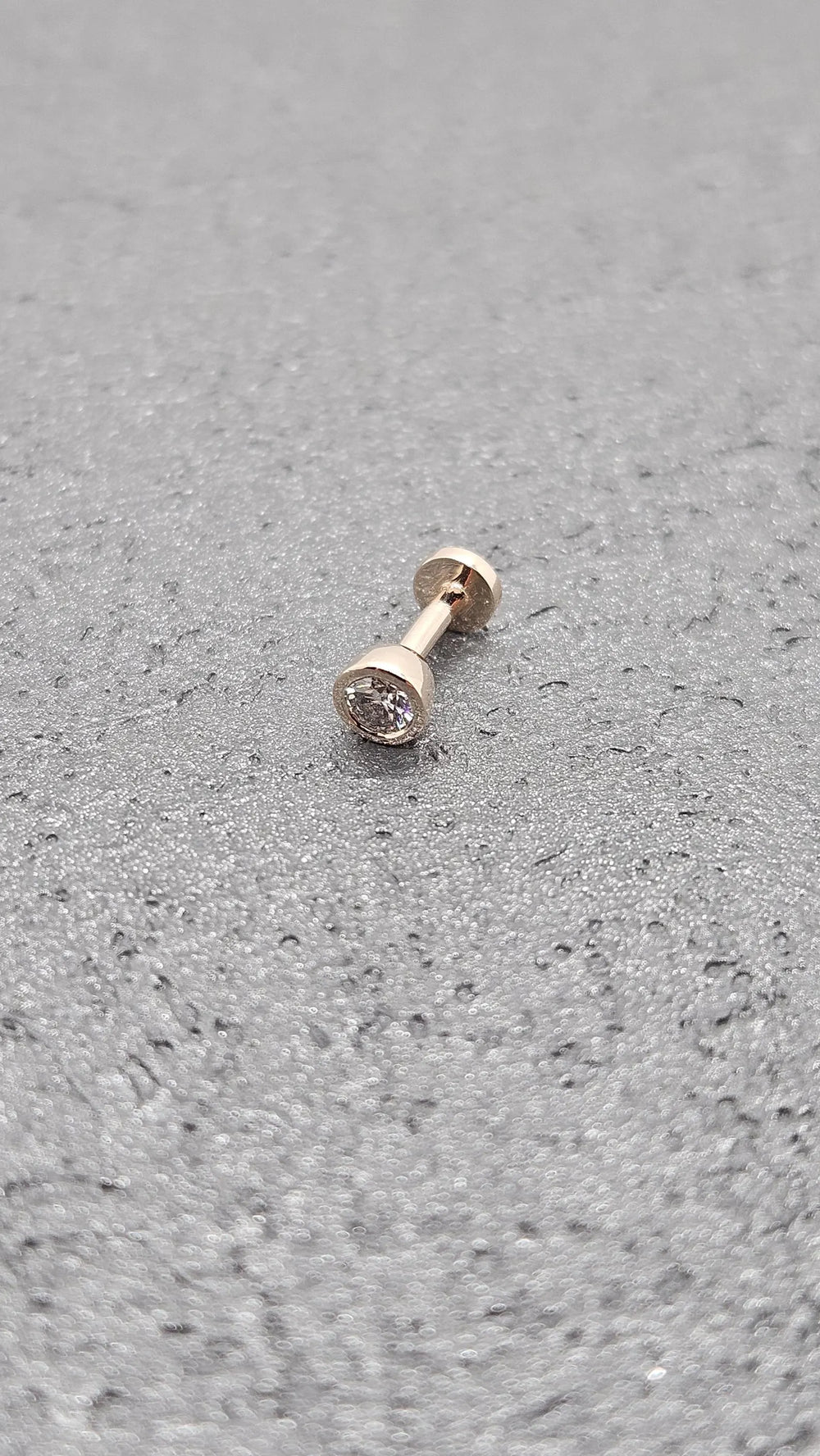 Daimond Threaded Labret Earring