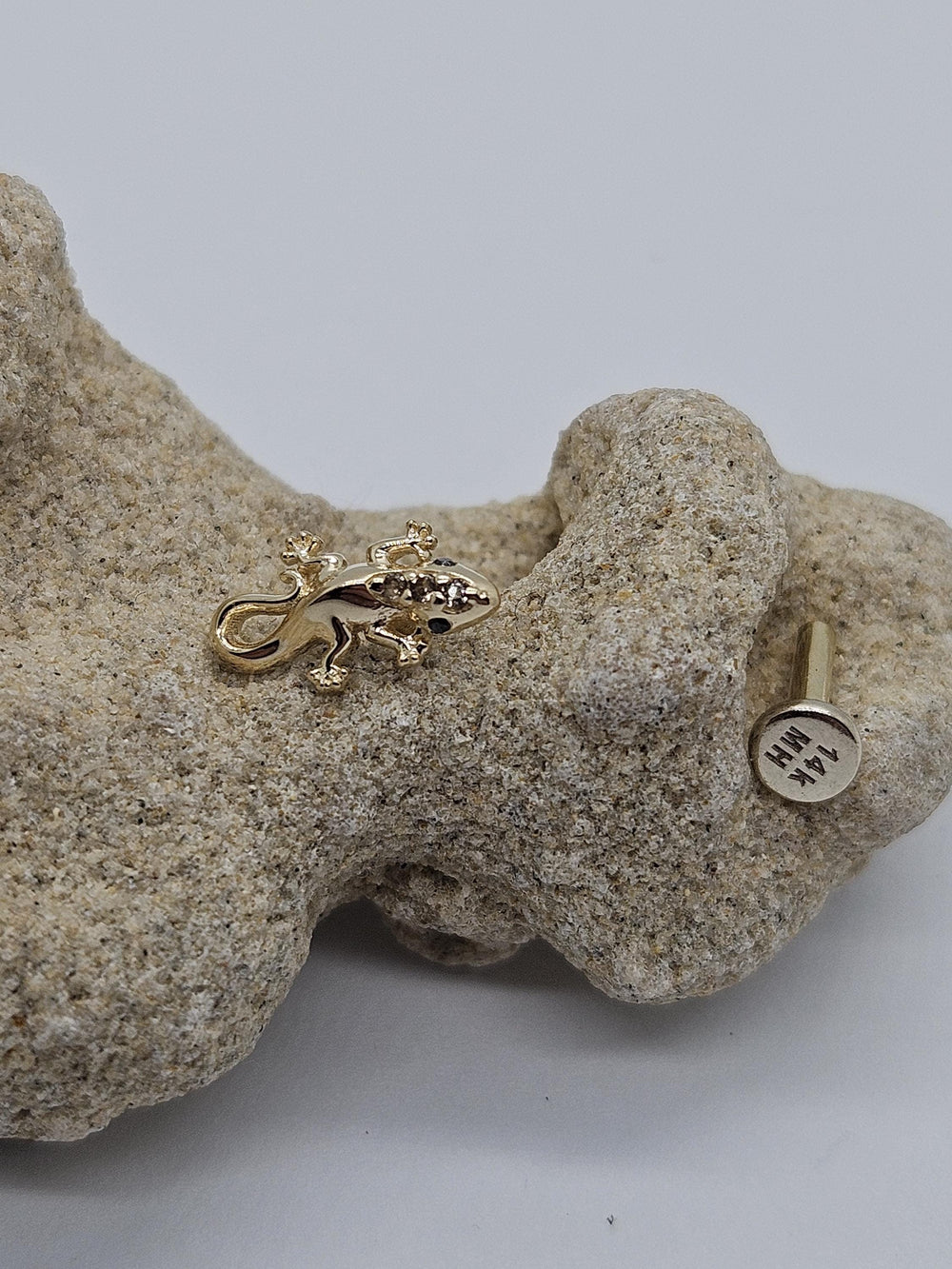Lizard Labret Earring 14k Solid Gold Conch Stud Helix Piercing Tragus Jewelry