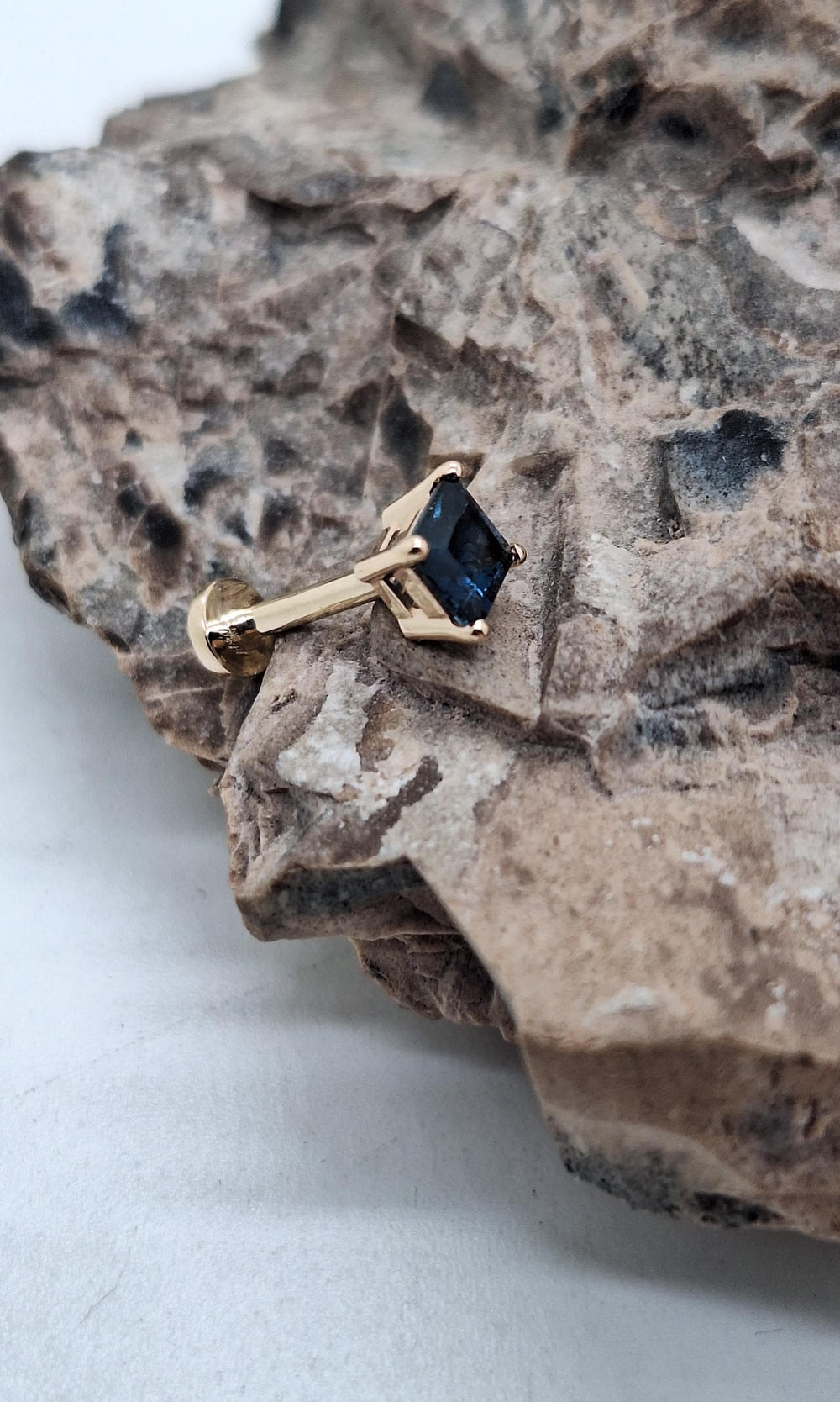14k Solid Gold Labret Earring With Blue Sapphire | Square-Cut Flat Back Stud for Carttilage,Helix,Lobe