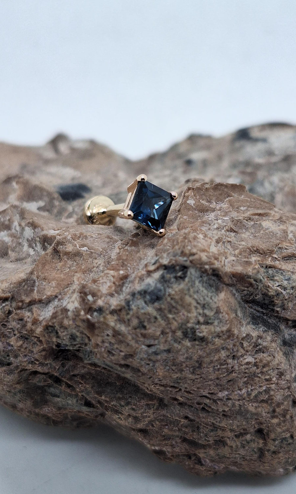 14k Solid Gold Labret Earring With Blue Sapphire | Square-Cut Flat Back Stud for Carttilage,Helix,Lobe