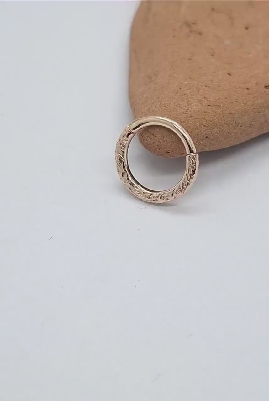 Hammered Moon Septum Piercing 14k Yellow Gold